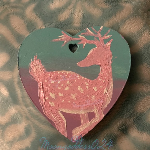 ❄️💖Pastel Pink Deer Hand Painted Christmas Heart Ornament💖❄️ 3” - Picture 2 of 2